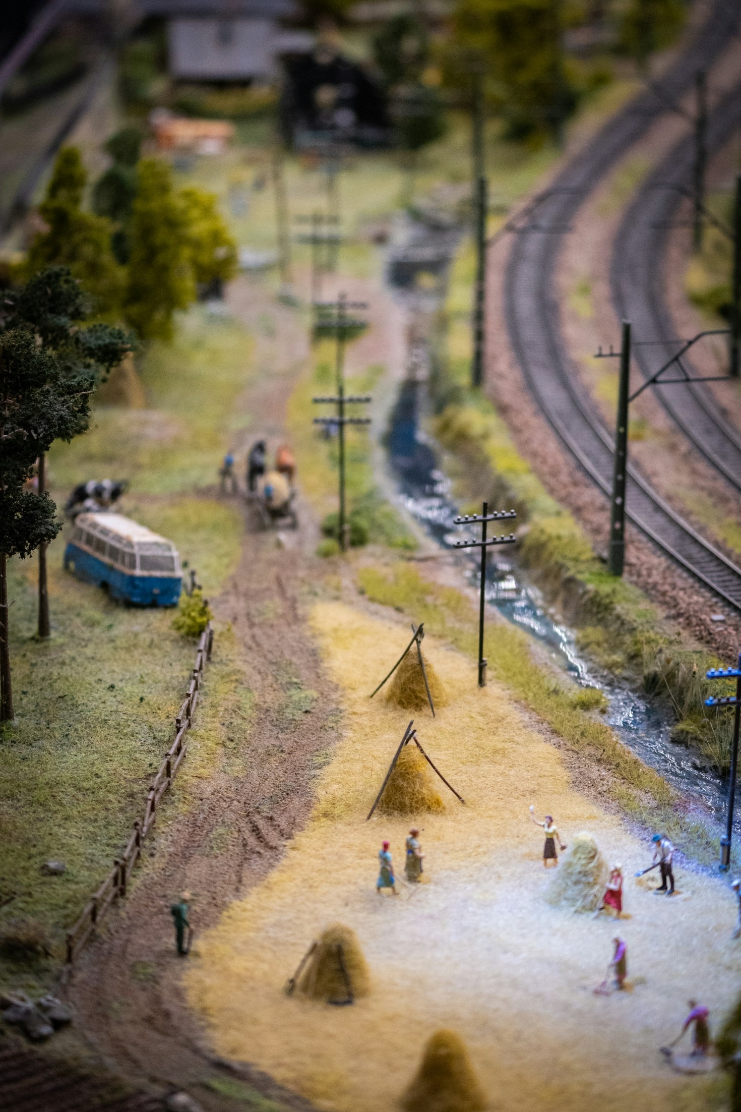 Understanding Japanese Aesthetics Through Model Trains